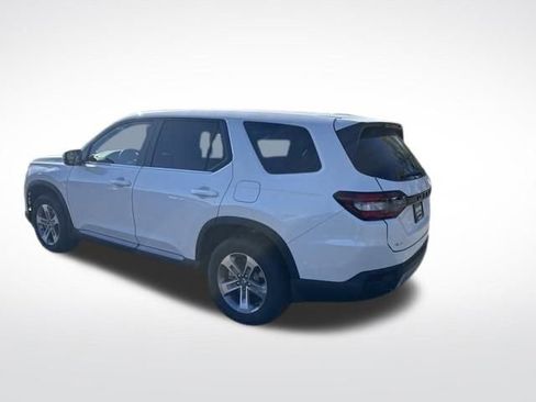 New 2025 Honda Pilot EX-L image 3