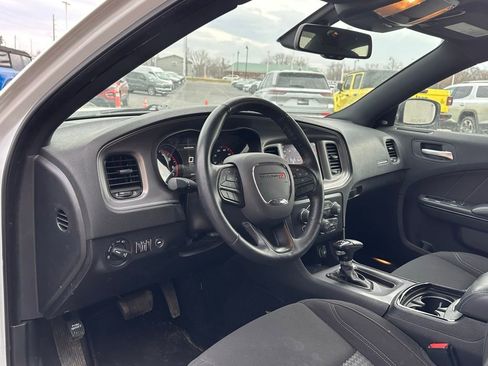 Used 2023 Dodge Charger SXT w/ Blacktop Package AWD/4WD image 10