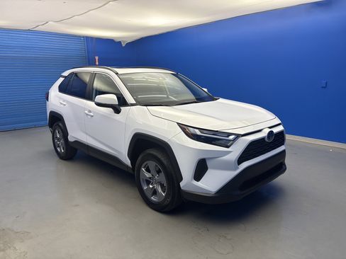 Used 2024 Toyota RAV4 XLE w/ Convenience Package AWD/4WD image 2