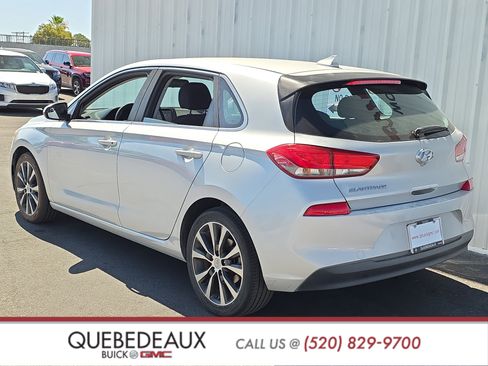 Used 2018 Hyundai Elantra GT FWD image 5