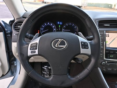 Used 2011 Lexus IS 250 w/ Premium Pkg Value Edition image 16