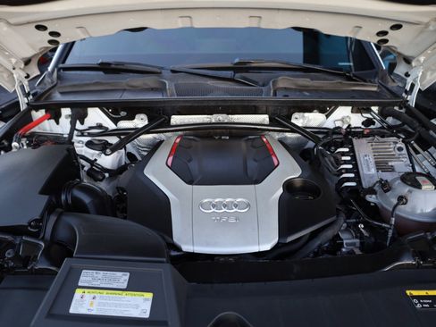 Used 2019 Audi SQ5 Prestige image 17