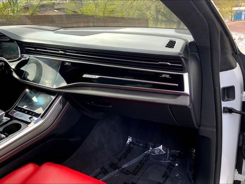 Used 2023 Audi RS Q8 image 16