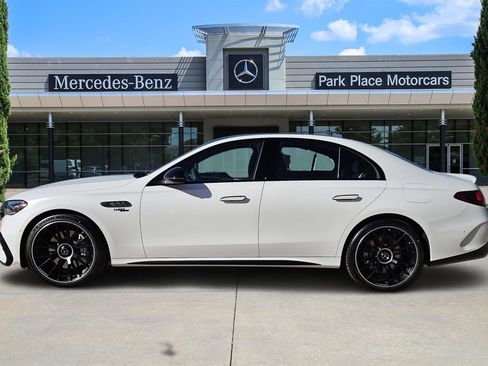 New 2026 Mercedes-Benz E 53 AMG e 4MATIC Sedan image 3