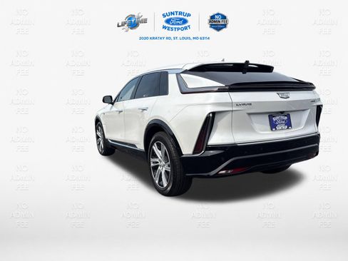 Used 2024 Cadillac Lyriq Tech RWD image 32