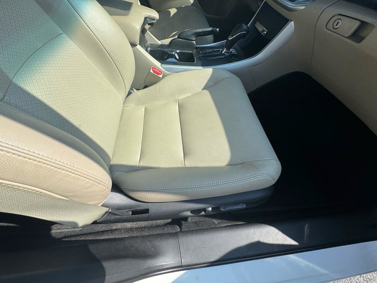 Used 2013 Honda Accord EX-L image 24