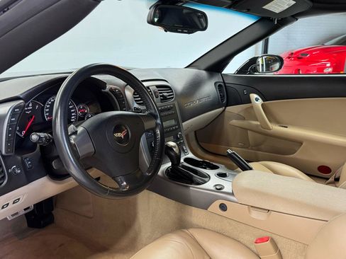 Used 2006 Chevrolet Corvette Convertible w/ Preferred Equipment Group RWD image 41