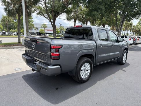 Used 2024 Nissan Frontier SV w/ SV Convenience Package RWD image 42