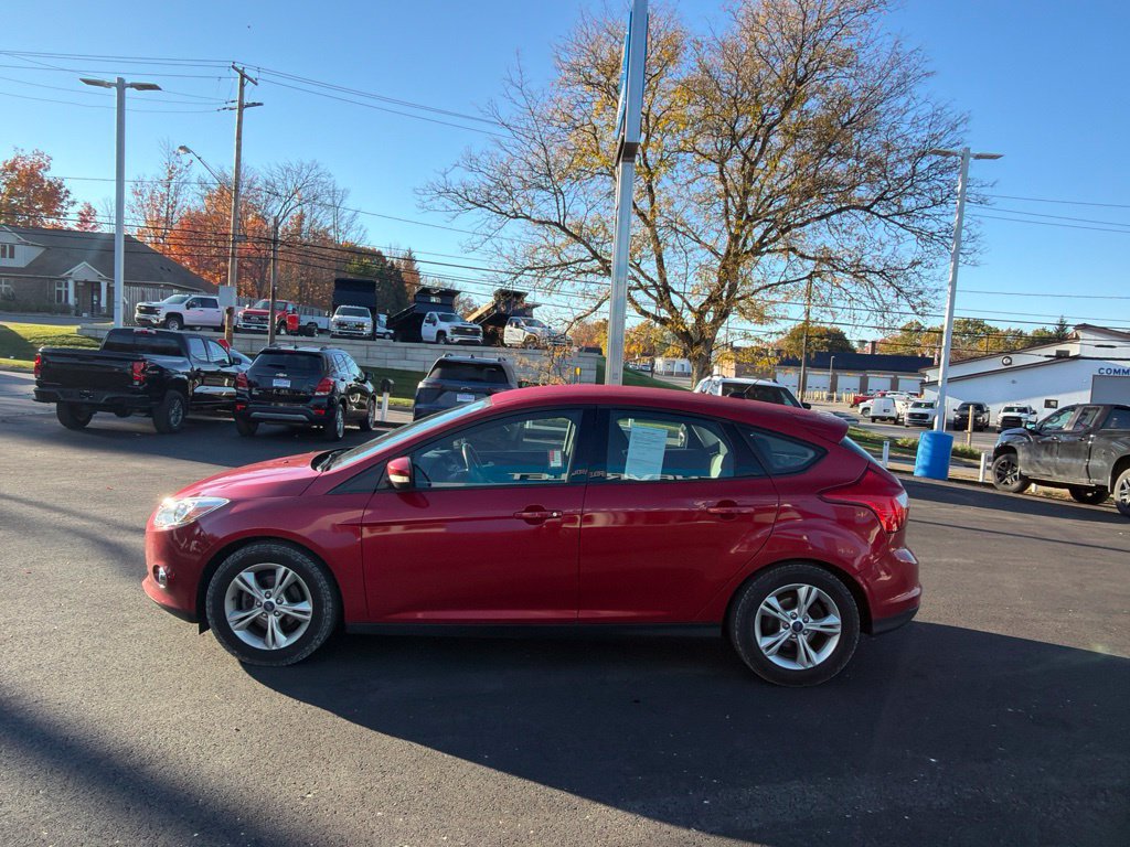 Used 2012 Ford Focus SE FWD image 4