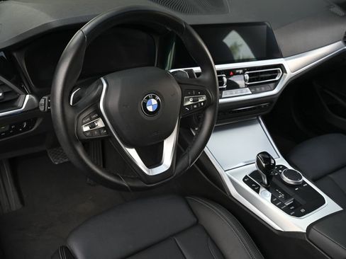 Used 2022 BMW 330i Sedan w/ Driving Assistance Package RWD image 14