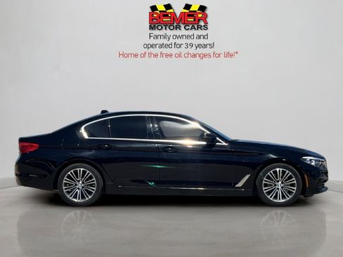 Used 2019 BMW 530i w/ Convenience Package image 6