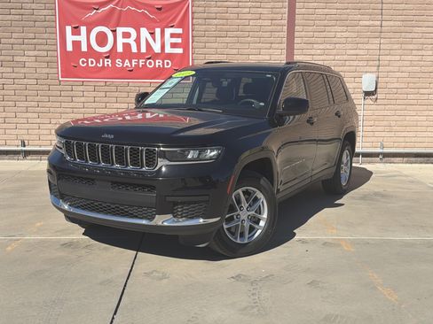 Used 2023 Jeep Grand Cherokee L Laredo image 1