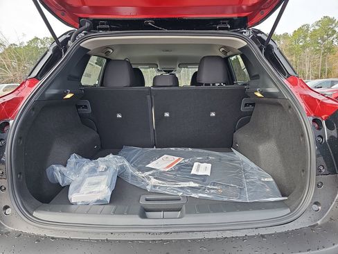 New 2026 Nissan Kicks SV w/ Charging Package image 15