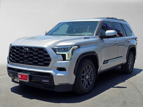 Certified 2024 Toyota Sequoia Platinum AWD/4WD image 7