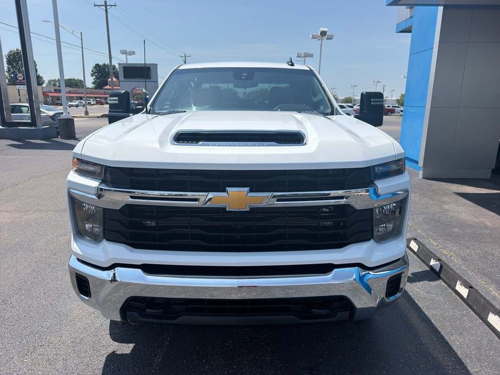 Used 2026 Chevrolet Silverado 2500 LT AWD/4WD image 2