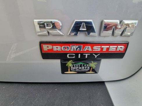 Used 2020 RAM ProMaster City Tradesman SLT FWD image 11