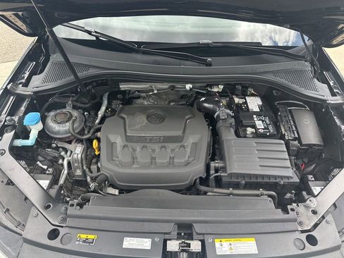 Used 2024 Volkswagen Tiguan SEL R-Line AWD/4WD image 33