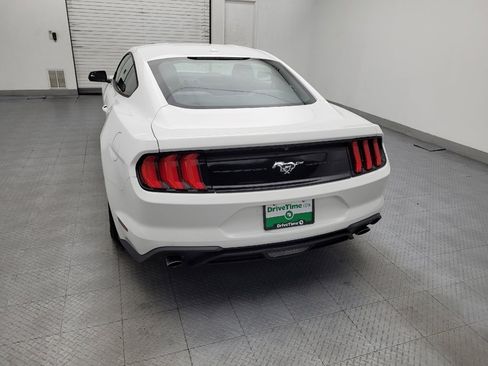 Used 2019 Ford Mustang Coupe RWD image 6