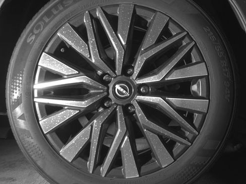 Used 2025 Nissan Altima 2.5 SV FWD image 15