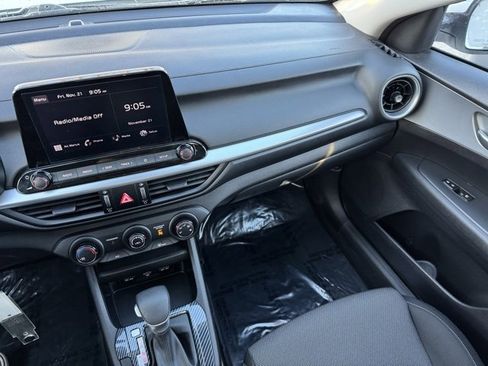 Used 2023 Kia Forte LXS w/ LXS Technology Package image 22