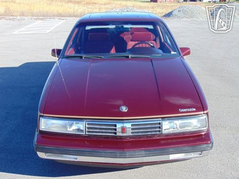 Used 1988 Oldsmobile Cutlass Calais SL image 27