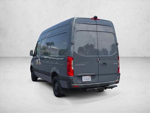 Used 2020 Mercedes-Benz Sprinter 2500 image 8