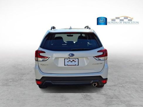 Used 2023 Subaru Forester Limited AWD/4WD image 5
