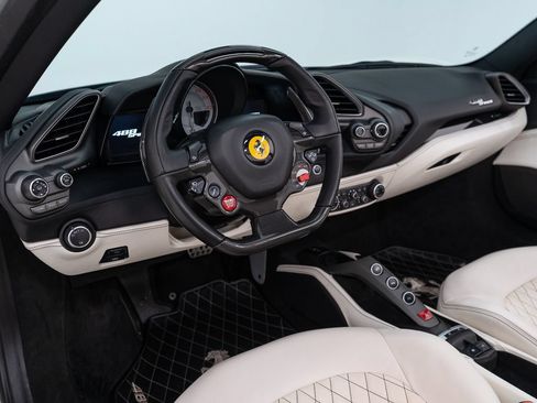 Used 2018 Ferrari 488 Spider RWD image 22