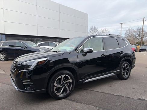 Used 2023 Subaru Forester Touring w/ Popular Package #2 image 6