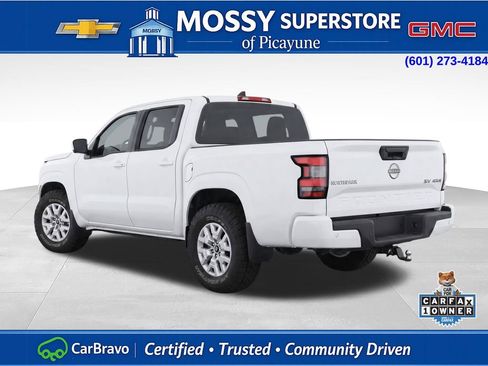 Used 2022 Nissan Frontier SV w/ Technology Package AWD/4WD image 3
