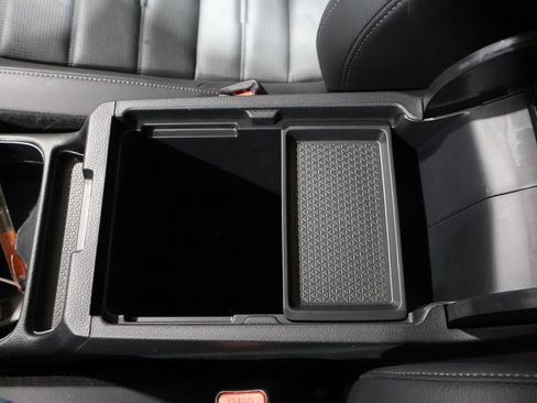 Used 2025 Honda CR-V EX-L image 30