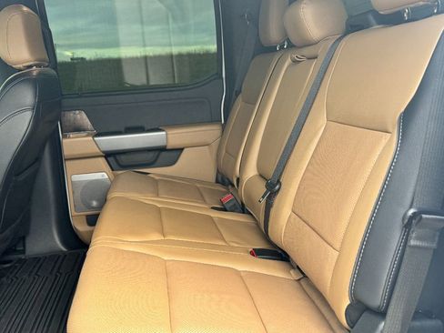 Used 2024 Ford F250 Lariat w/ Chrome Package image 21