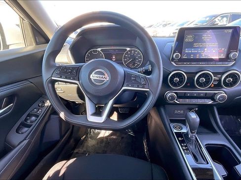 Used 2023 Nissan Sentra SV image 14