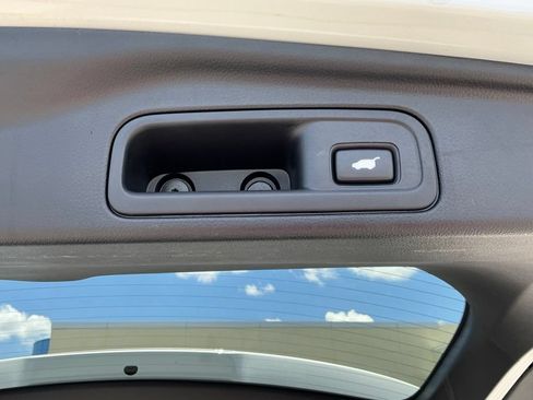 Used 2017 Honda Pilot Touring image 57