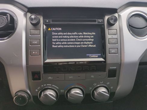 Used 2017 Toyota Tundra SR5 AWD/4WD image 19