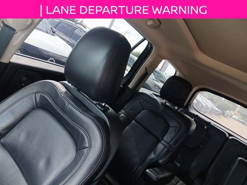 Used 2022 Lincoln Aviator Reserve w/ Elements Package Plus RWD image 16