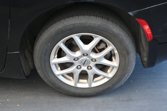 Used 2025 Chrysler Pacifica Select FWD image 12