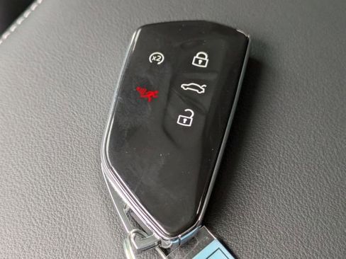 New 2026 Volkswagen Tiguan SE R-Line image 32