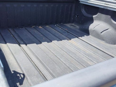 Used 2010 Nissan Titan LE image 7