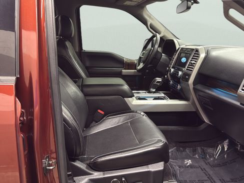 Used 2016 Ford F150 Lariat w/ Equipment Group 501A Mid AWD/4WD image 17