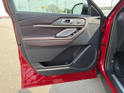 New 2026 Ford Explorer Platinum image 12