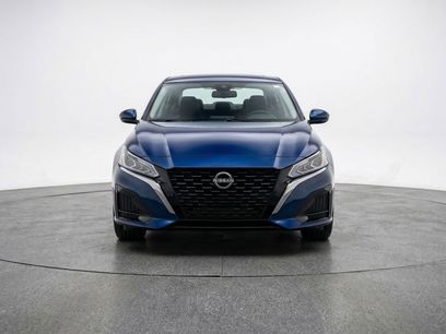 Used 2025 Nissan Altima 2.5 SV