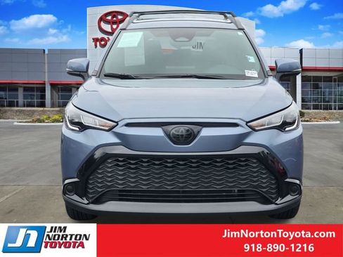 Used 2024 Toyota Corolla Cross AWD Hybrid image 2