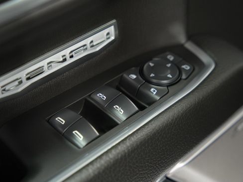 Used 2024 GMC Sierra 1500 Denali w/ Denali Reserve Package image 28