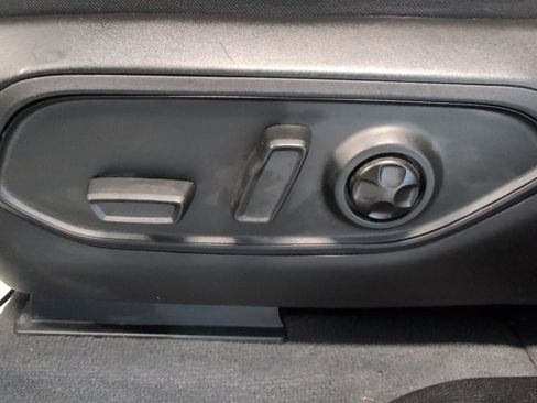 Used 2023 Jeep Grand Cherokee Altitude image 13