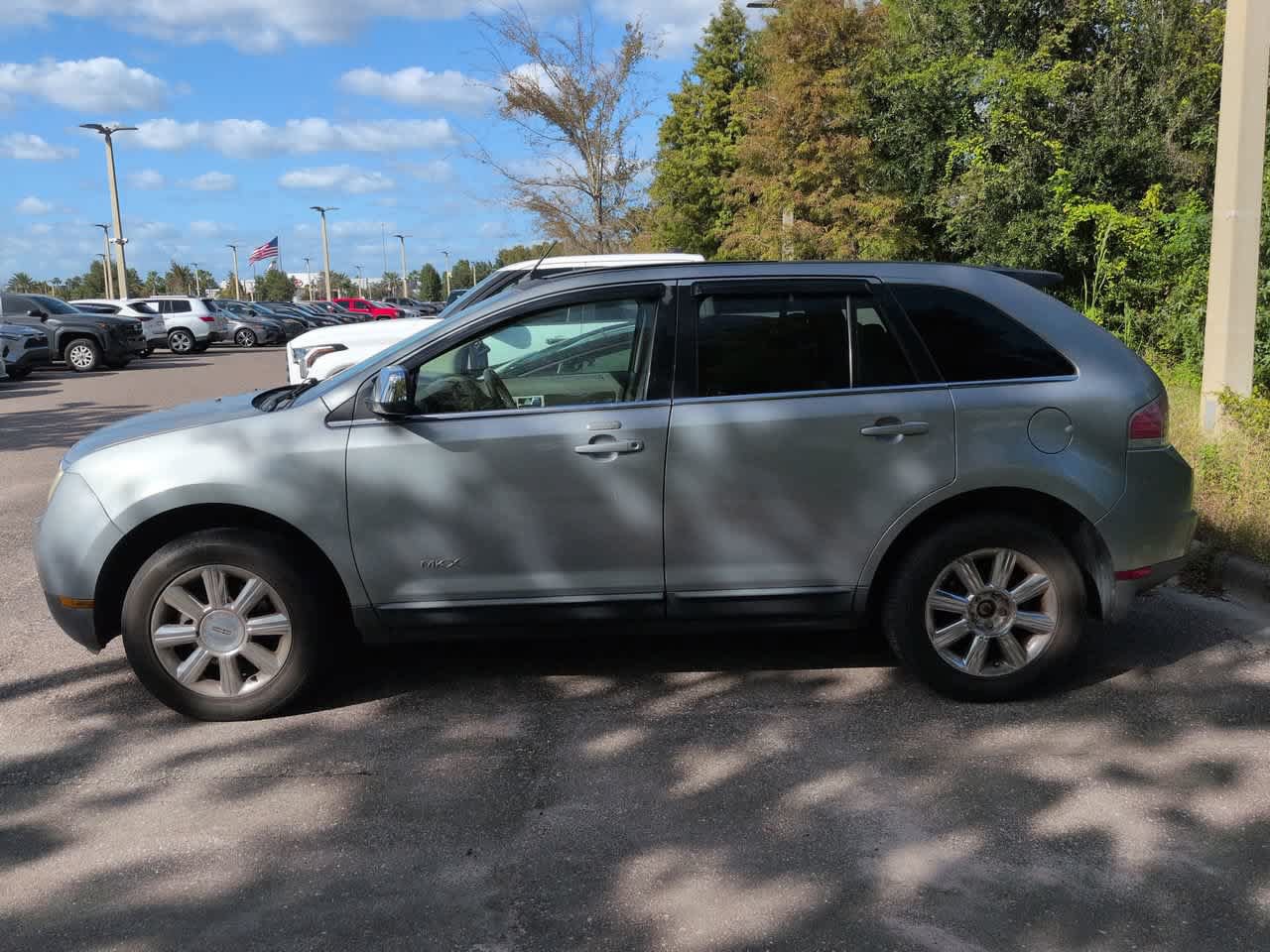 Used 2007 Lincoln MKX AWD image 3