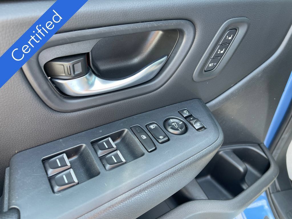 Certified 2025 Honda Pilot TrailSport image 24