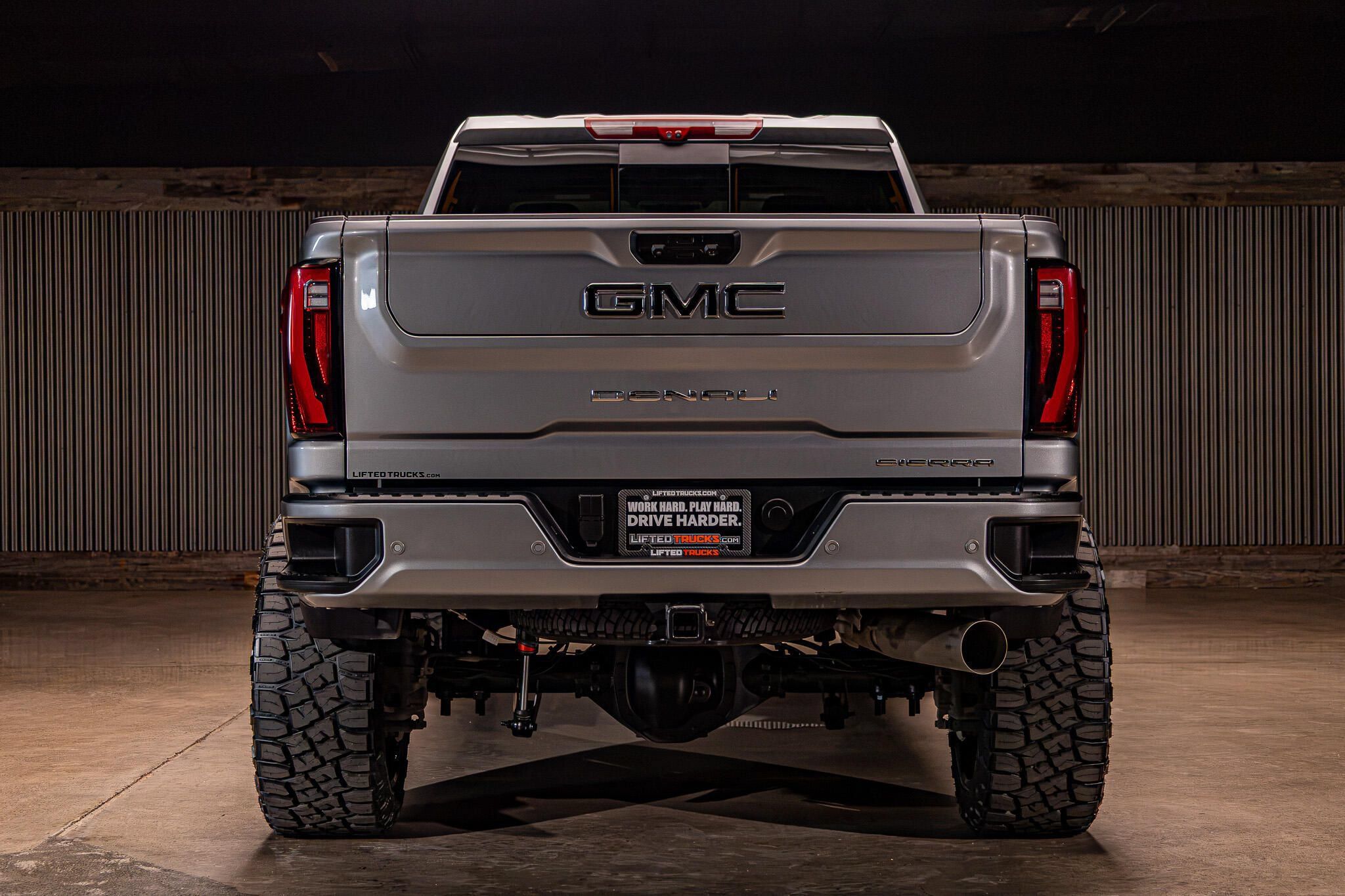 Used 2026 GMC Sierra 3500 Denali w/ Denali Reserve Package AWD/4WD image 9