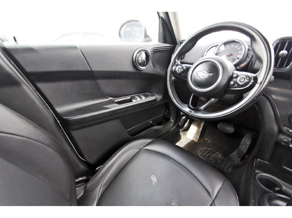 Used 2020 MINI Cooper Countryman FWD image 9