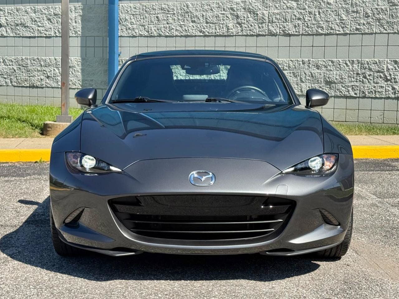 Used 2017 MAZDA MX-5 Miata RF Grand Touring RWD image 2